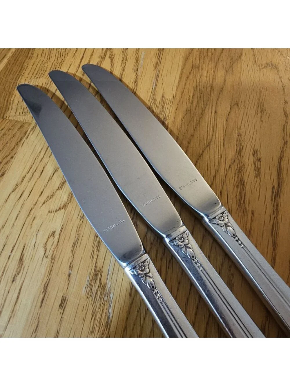 3 Rogers Plantation Silverplate Knife 9.25
